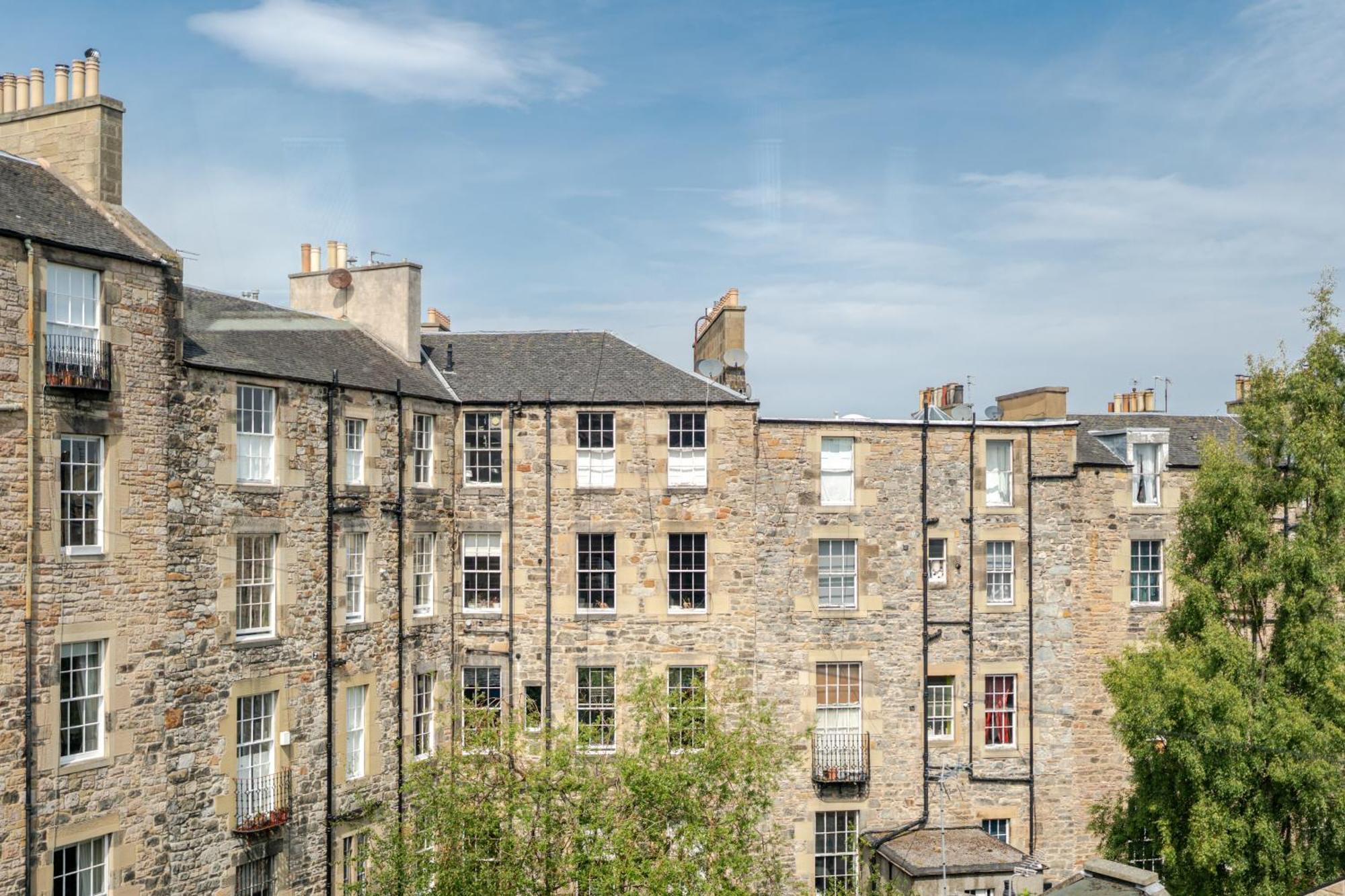 Broughton Market Aparthotel — Photos 2